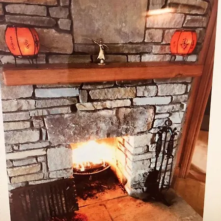 4 Bedrooms With Stunning View Drumcoura Beside Saloon & Equestrian Centre, Lakes & Forest Casa de Férias *