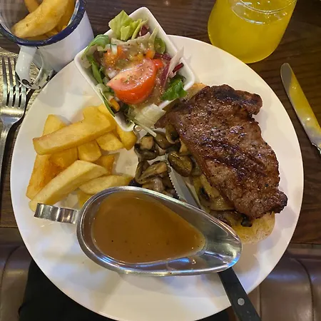 4 Bedrooms With Stunning View Drumcoura Beside Saloon & Equestrian Centre, Lakes & Forest Ballinamore