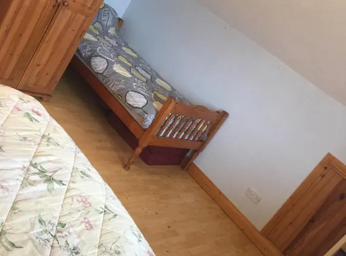4 Bedrooms With Stunning View Drumcoura Beside Saloon & Equestrian Centre, Lakes & Forest Vakantiehuis *