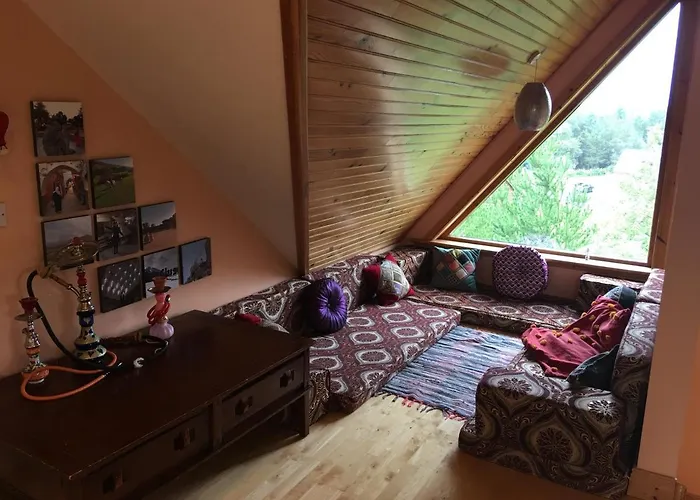 Vakantiehuis 4 Bedrooms With Stunning View Drumcoura Beside Saloon & Equestrian Centre, Lakes & Forest