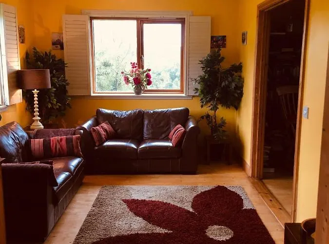 4 Bedrooms With Stunning View Drumcoura Beside Saloon & Equestrian Centre, Lakes & Forest Vakantiehuis Ballinamore